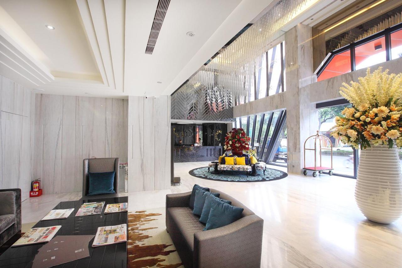 冠月精品旅館-Puli Ease Hotel Exterior foto