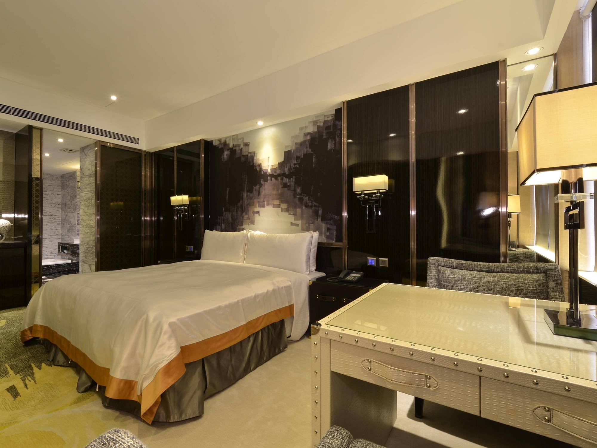 冠月精品旅館-Puli Ease Hotel Exterior foto